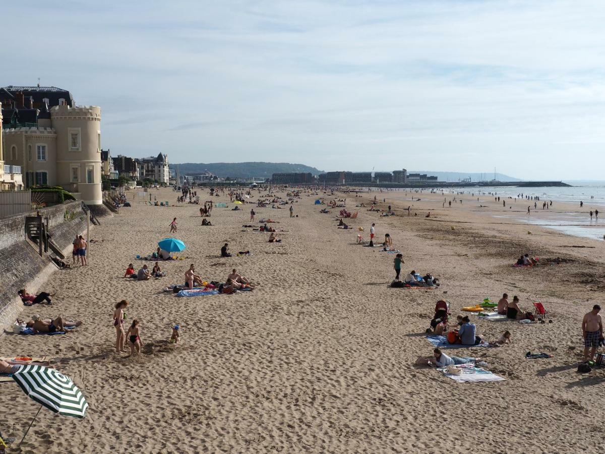 Residence "Les Tamaris" Trouville-sur-Mer Exterior photo